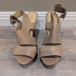 Michael Kors Carla leather platform sandal – Size 8